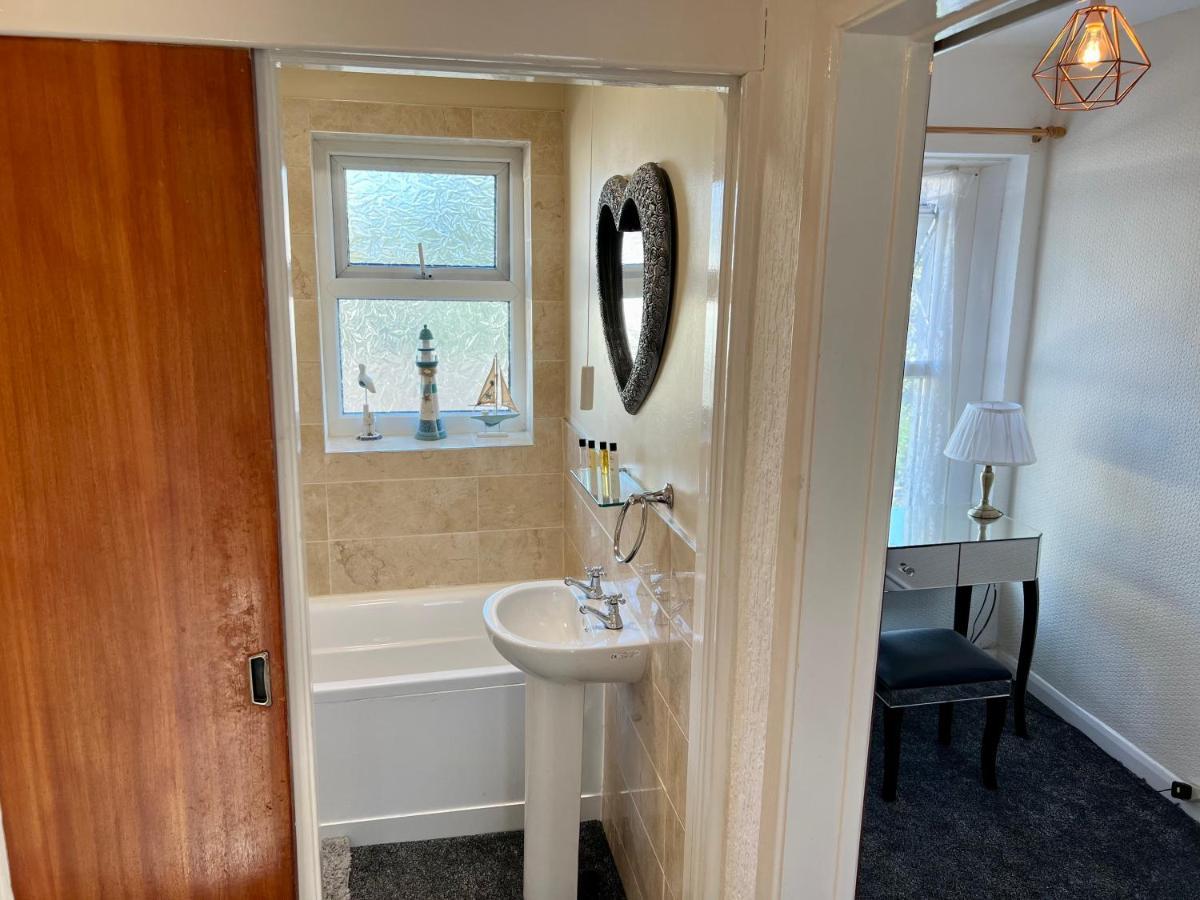 The Pleasure House Bed and Breakfast Morecambe Εξωτερικό φωτογραφία