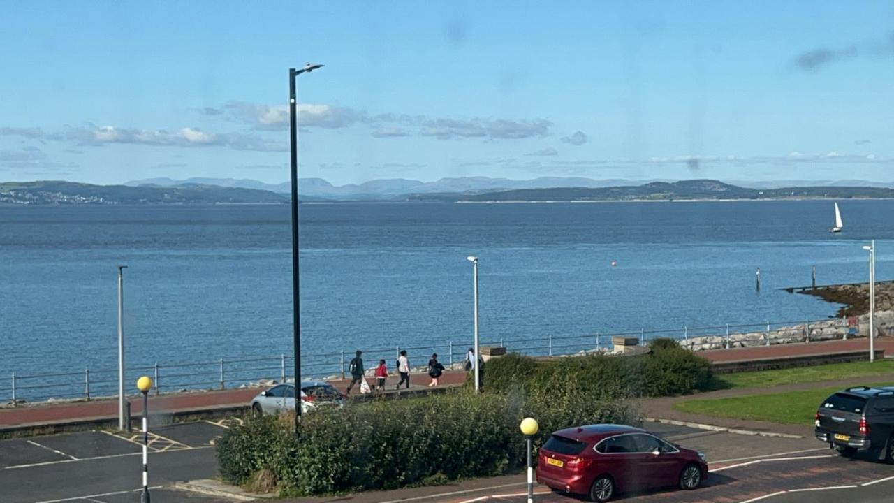 The Pleasure House Bed and Breakfast Morecambe Εξωτερικό φωτογραφία